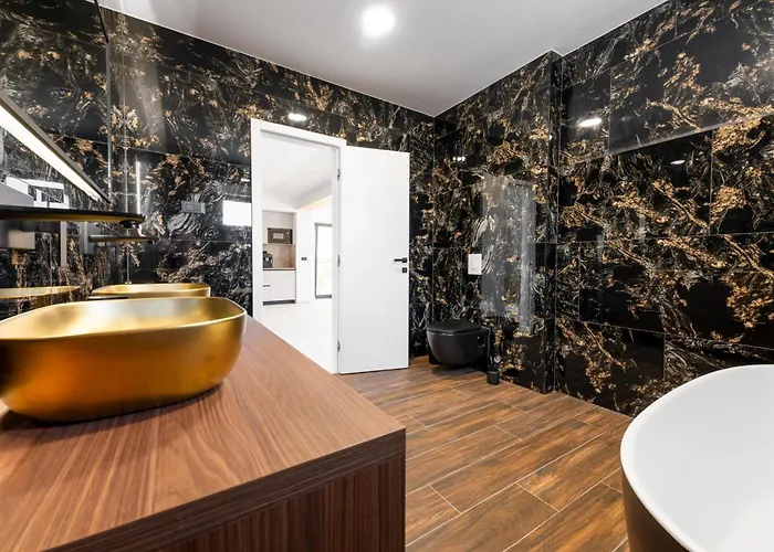 Marta Villa Makarska